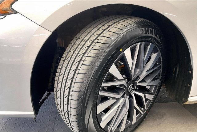 Used 2023 Nissan Altima 2.5 SV FWD image 34
