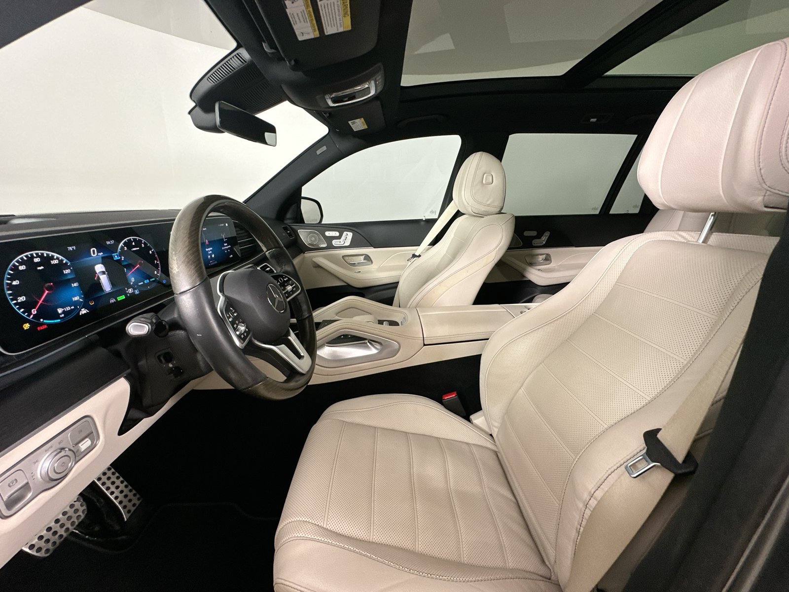 Used 2023 Mercedes-Benz GLS 580 4MATIC image 32