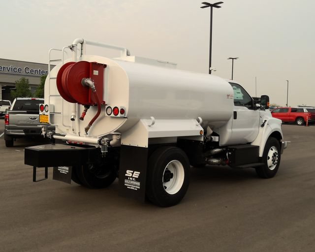 New 2027 Ford F750 2WD Regular Cab Super Duty image 7