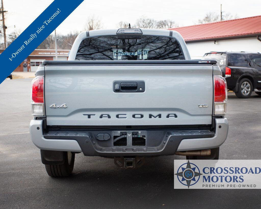 Used 2019 Toyota Tacoma Limited image 5