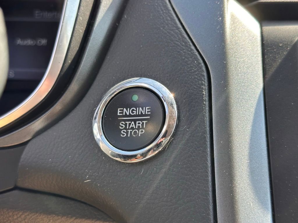 Used 2016 Ford Fusion Titanium image 29