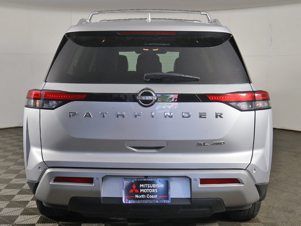 Used 2023 Nissan Pathfinder SL AWD/4WD image 14