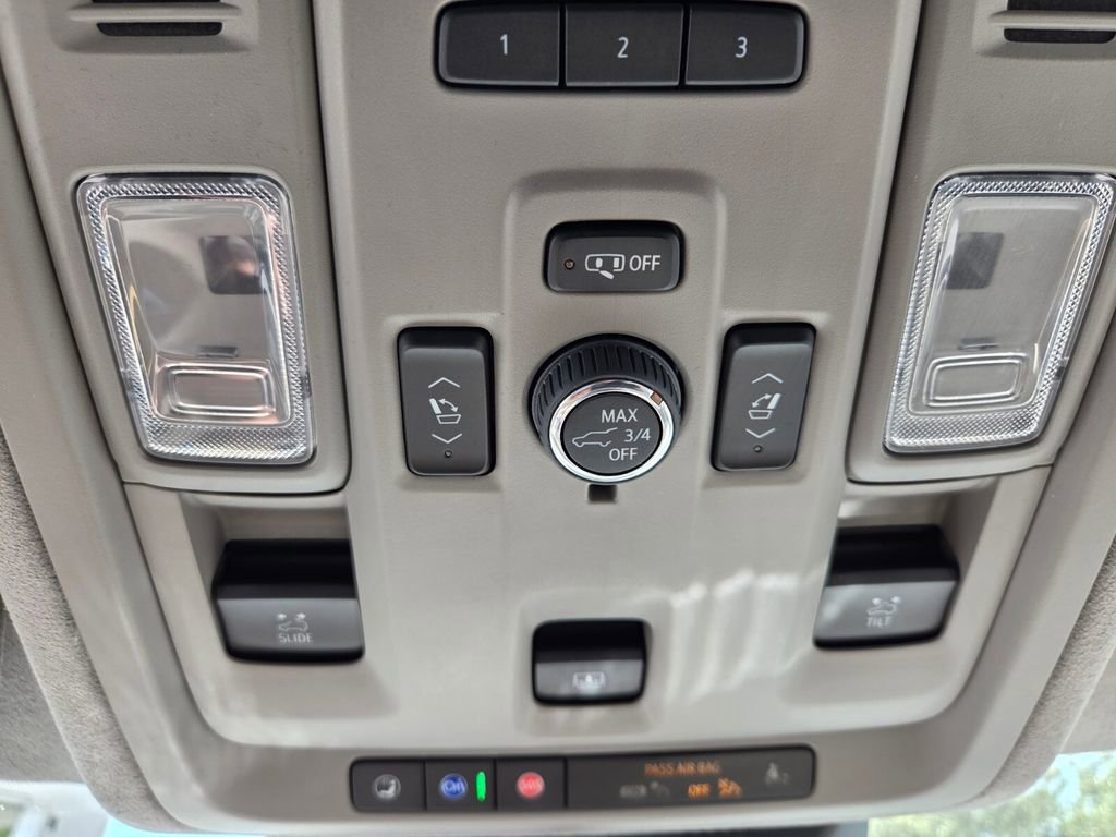 Used 2023 Cadillac Escalade Sport Platinum AWD/4WD image 41