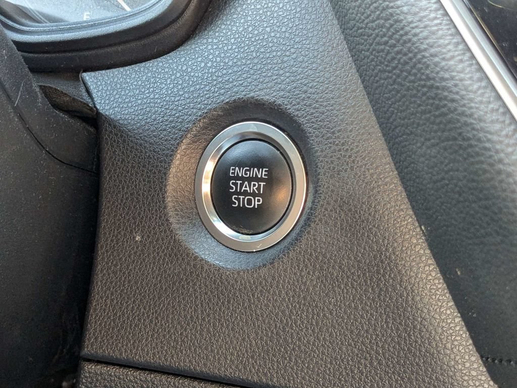 Used 2024 Toyota Corolla SE FWD image 27