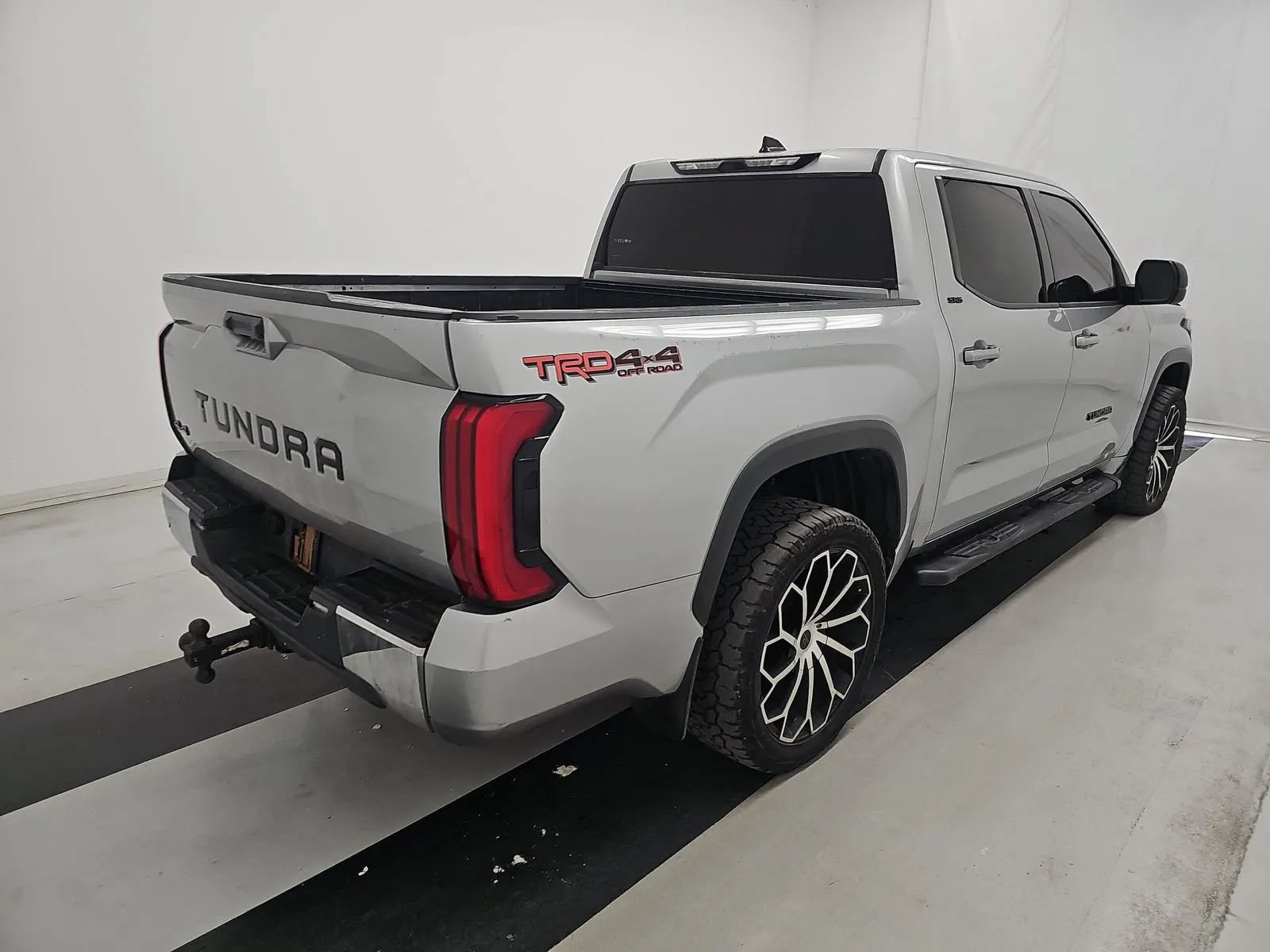 Used 2022 Toyota Tundra SR5 w/ TRD Off-Road Package AWD/4WD image 7