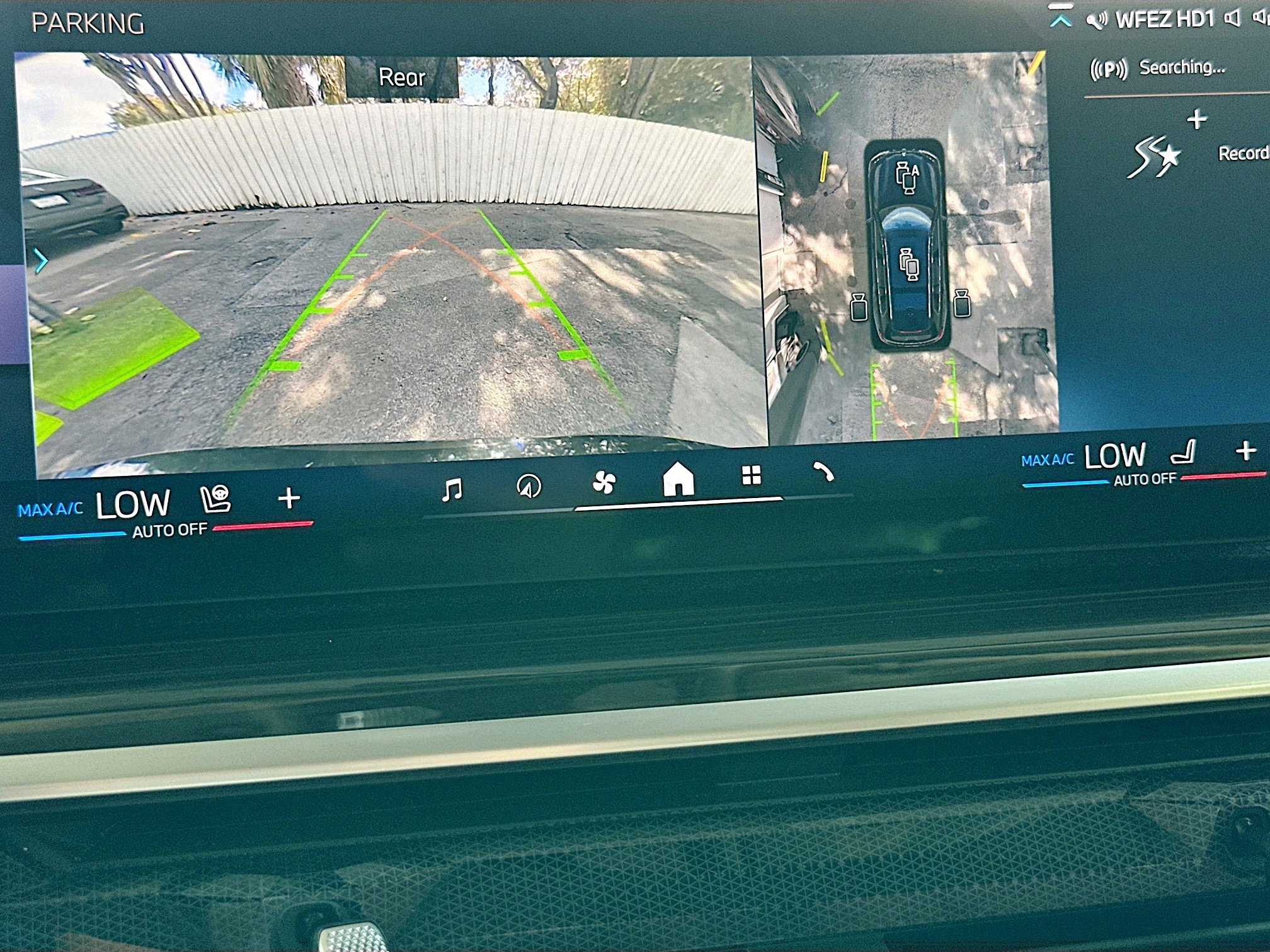 Certified 2024 BMW X7 xDrive40i w/ Premium Package image 14