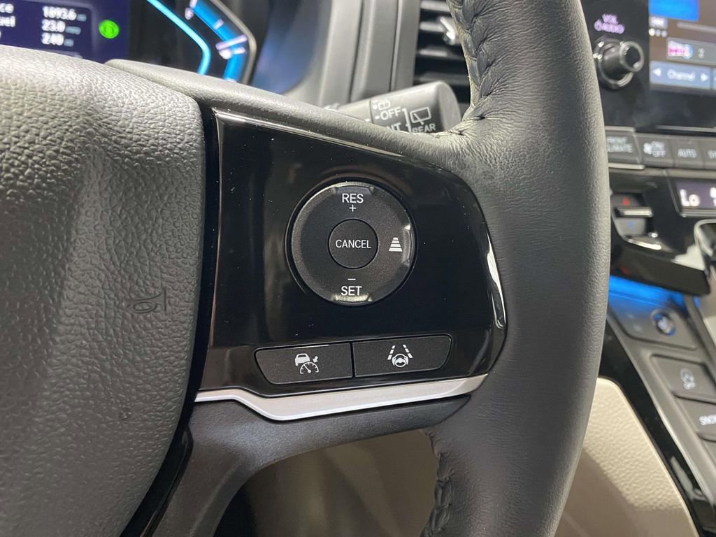 Used 2023 Honda Odyssey Touring image 24