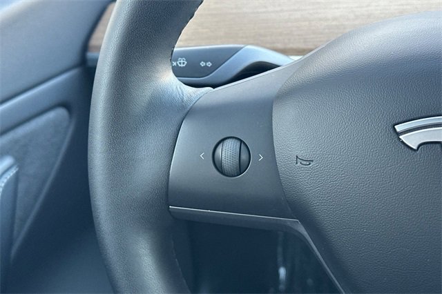 Used 2019 Tesla Model 3 Long Range image 26