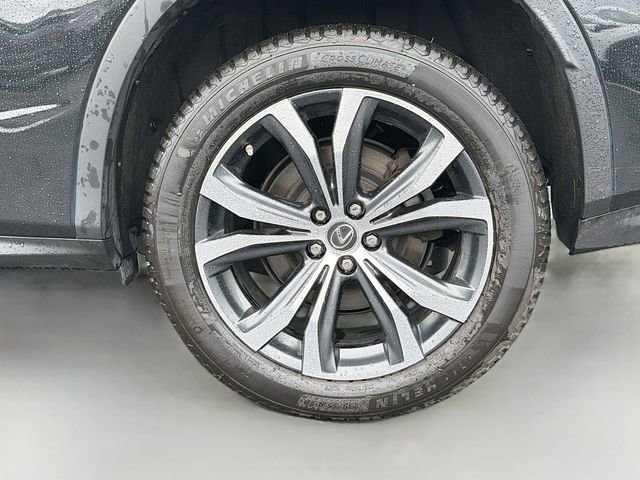 Certified 2022 Lexus RX 350L Premium w/ Premium Package AWD/4WD image 30