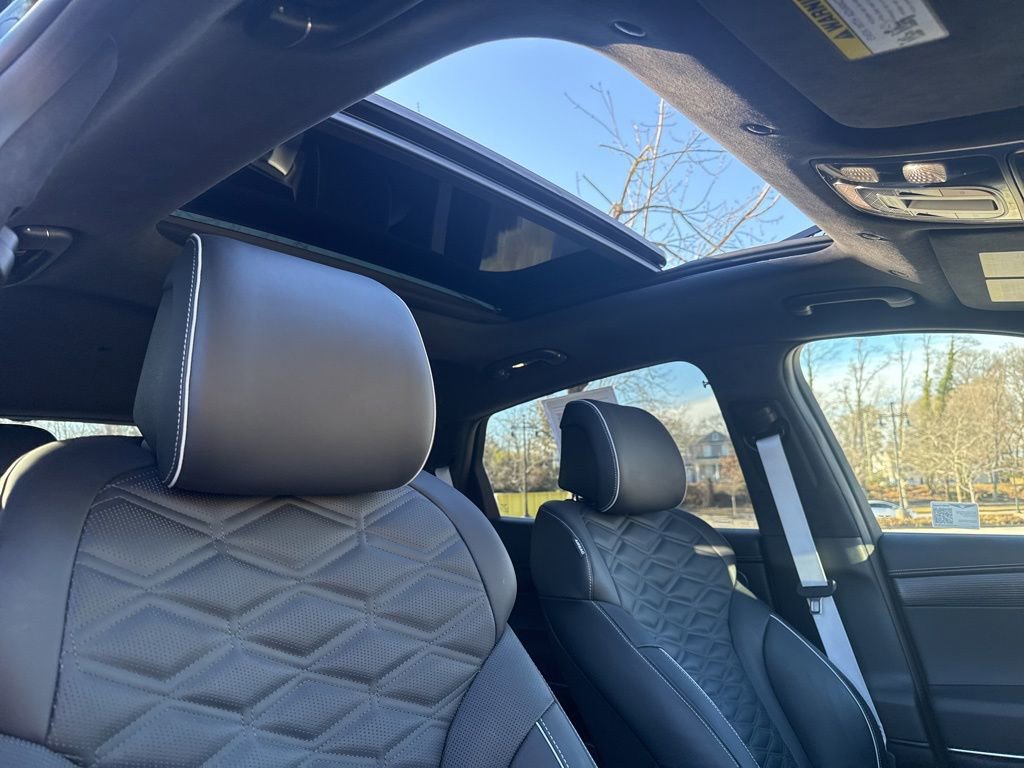 Certified 2025 Genesis GV80 3.5T image 34