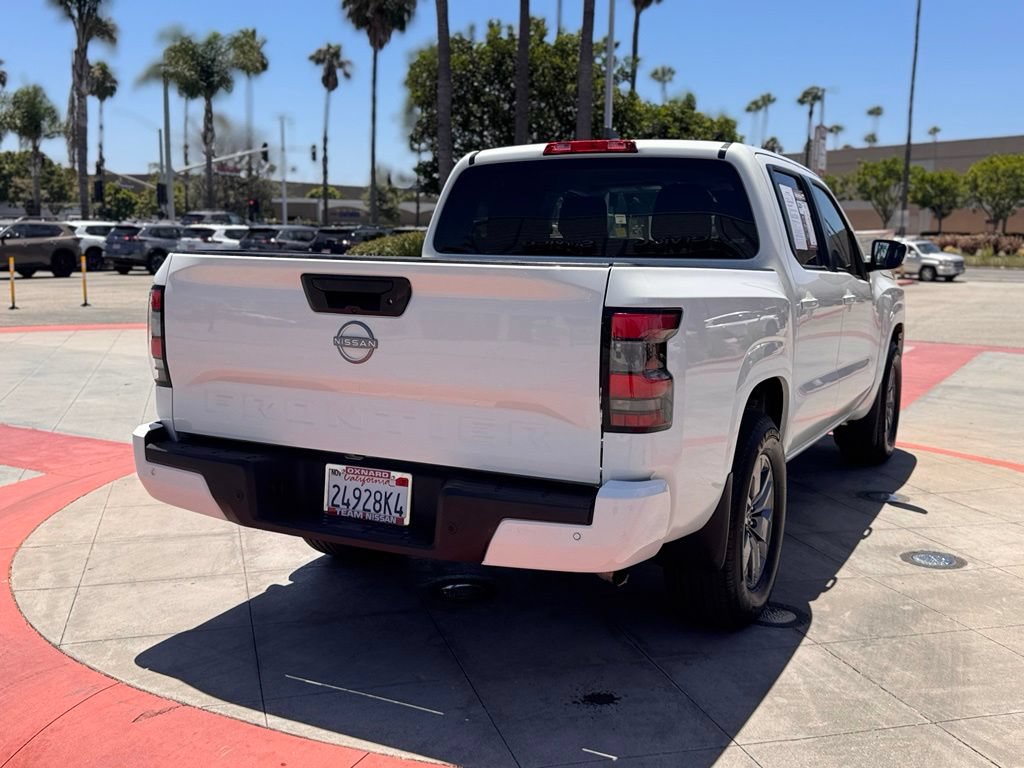 Certified 2025 Nissan Frontier SV RWD image 8