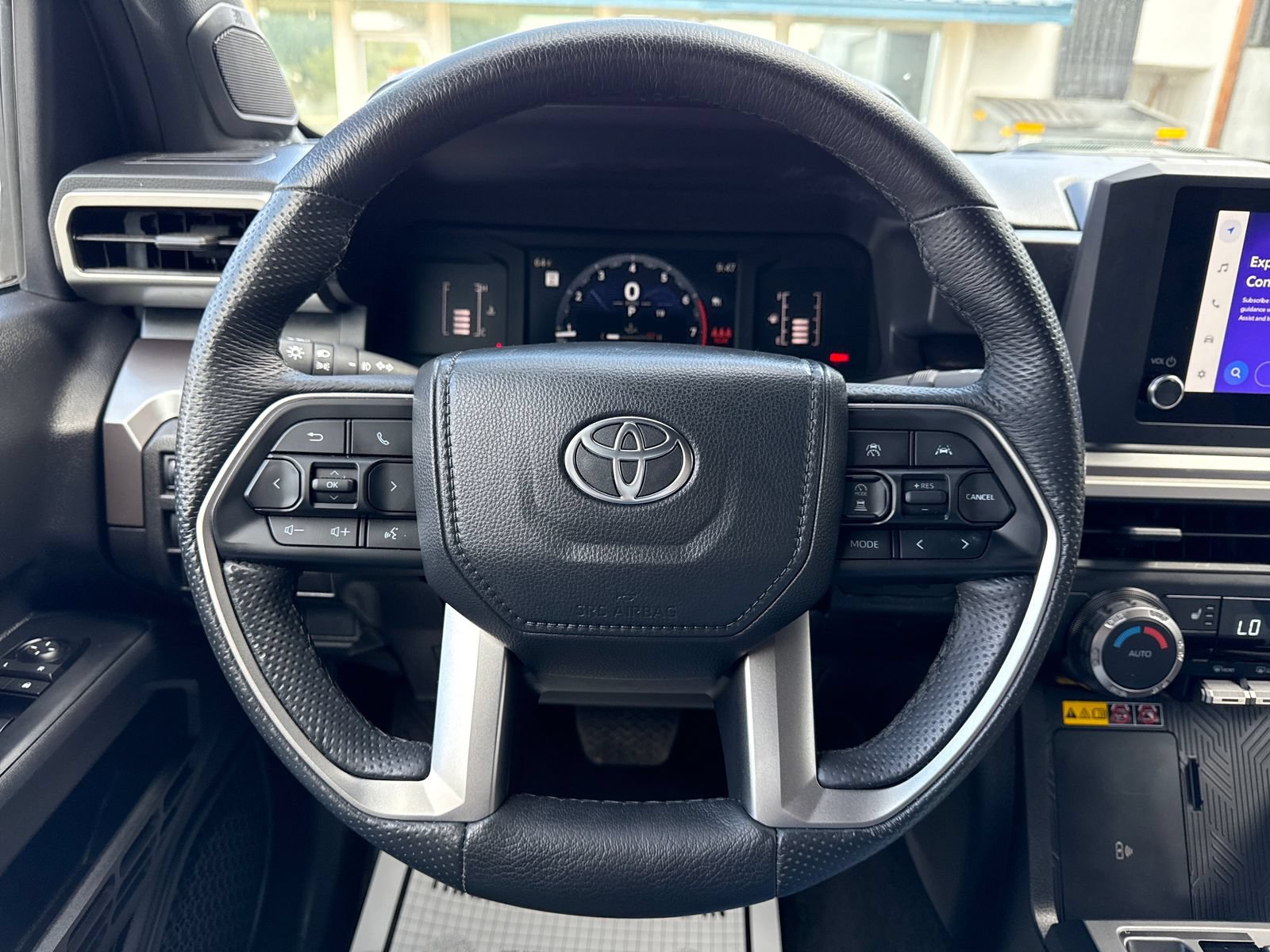 Used 2024 Toyota Tacoma SR5 AWD/4WD image 14