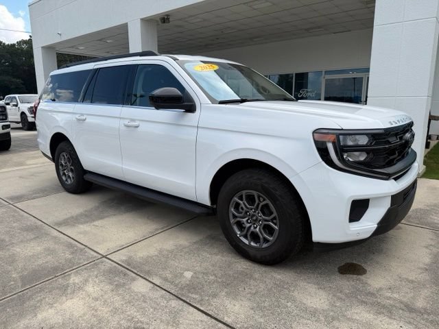 Used 2025 Ford Expedition Max Active RWD image 1