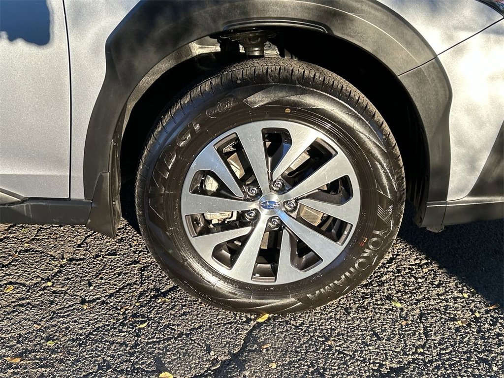 Certified 2025 Subaru Outback Premium image 13