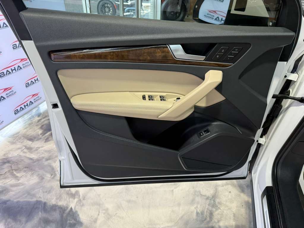Used 2020 Audi Q5 2.0T Premium Plus w/ Premium Plus Package AWD/4WD image 34