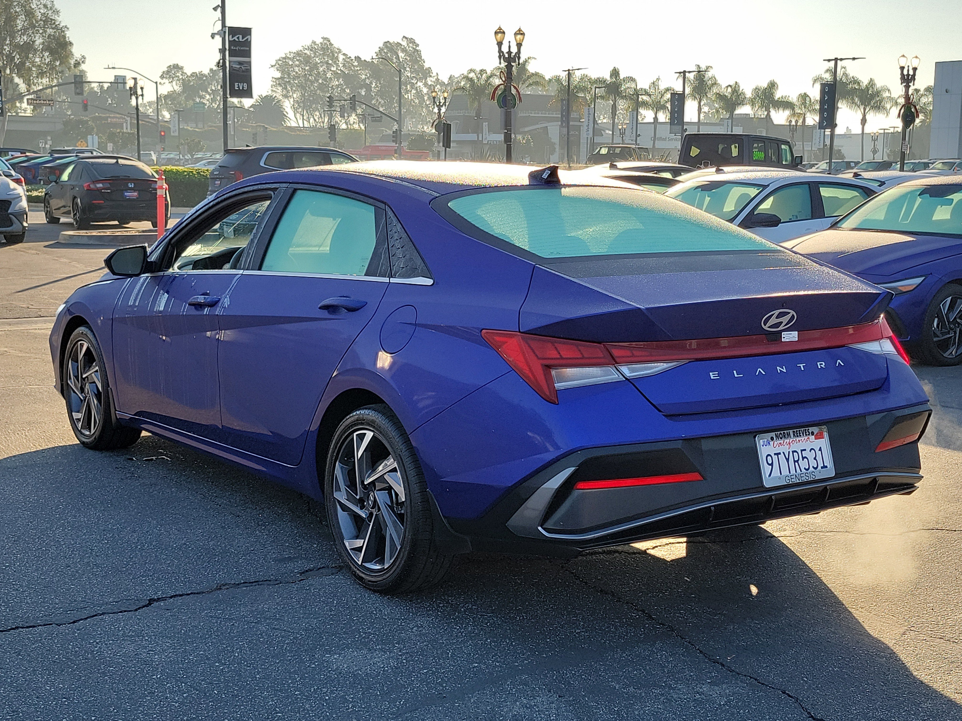 Certified 2025 Hyundai Elantra SEL image 29