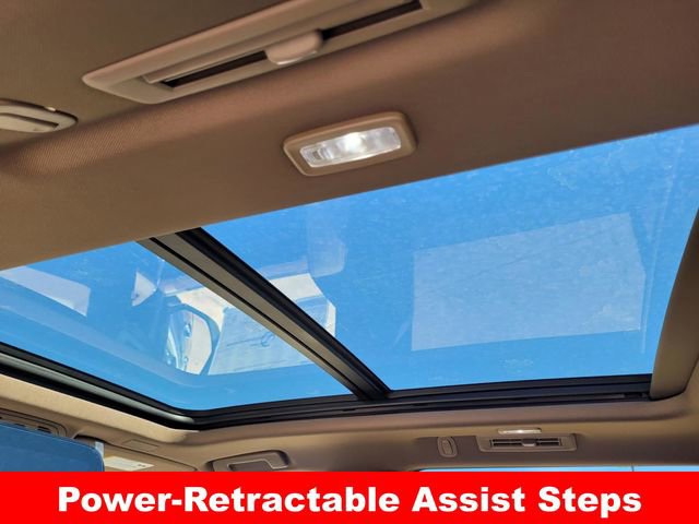 New 2026 GMC Yukon XL Denali w/ Denali Reserve Package image 25