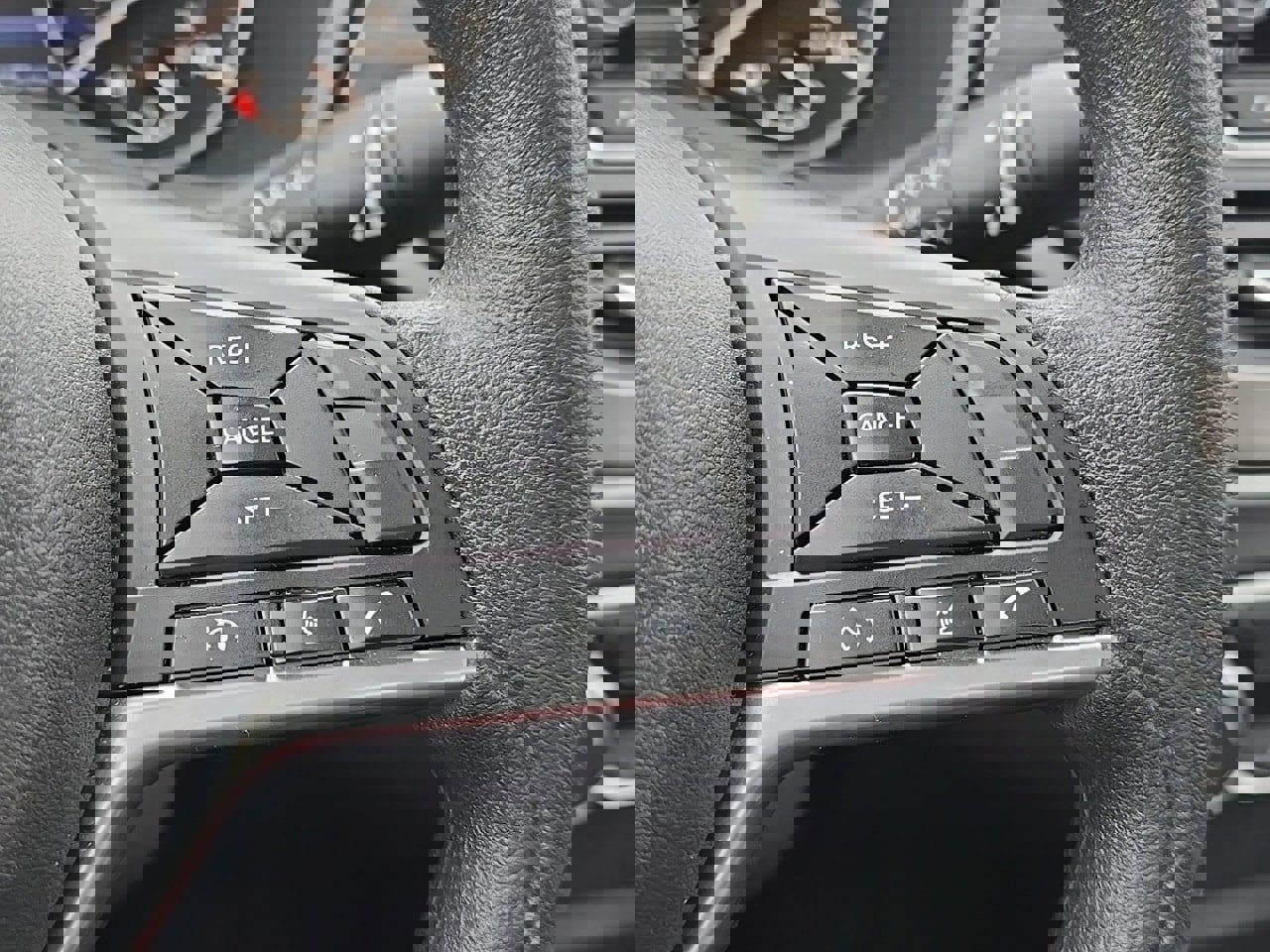 Used 2025 Nissan Altima 2.5 SV image 23