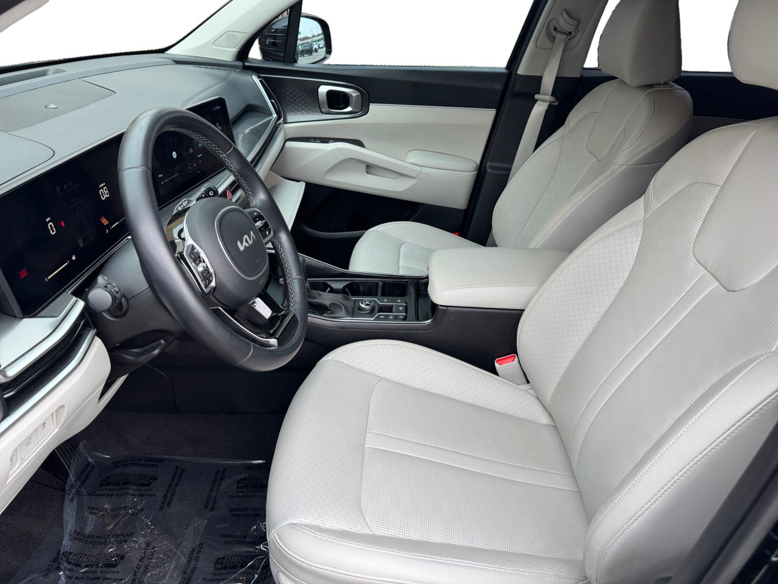 Used 2024 Kia Sorento EX image 9