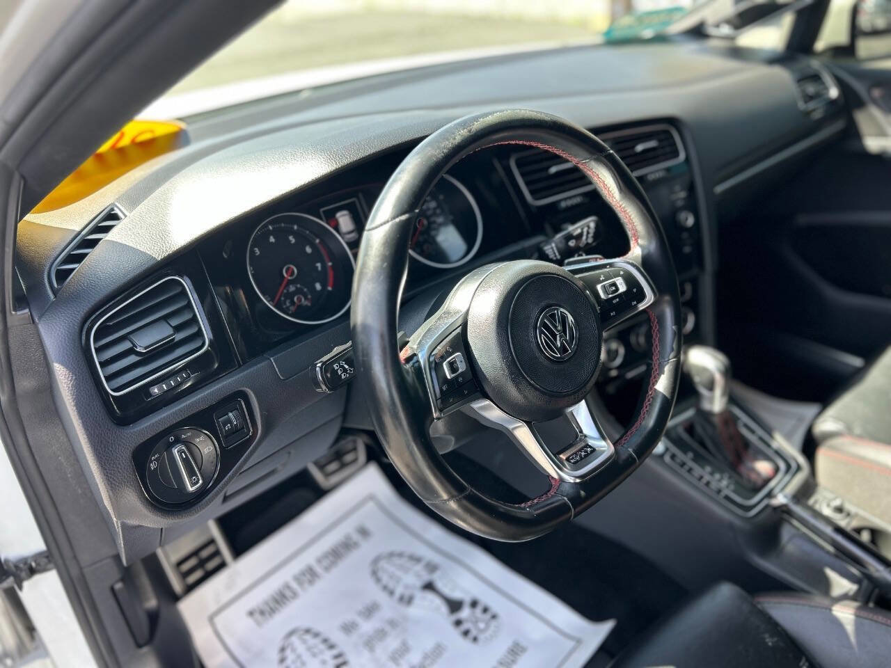 Used 2019 Volkswagen GTI SE image 5