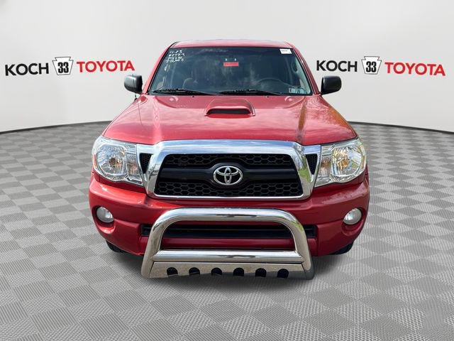 Used 2011 Toyota Tacoma 4x4 Access Cab V6 w/ TRD Off-Road Pkg image 2