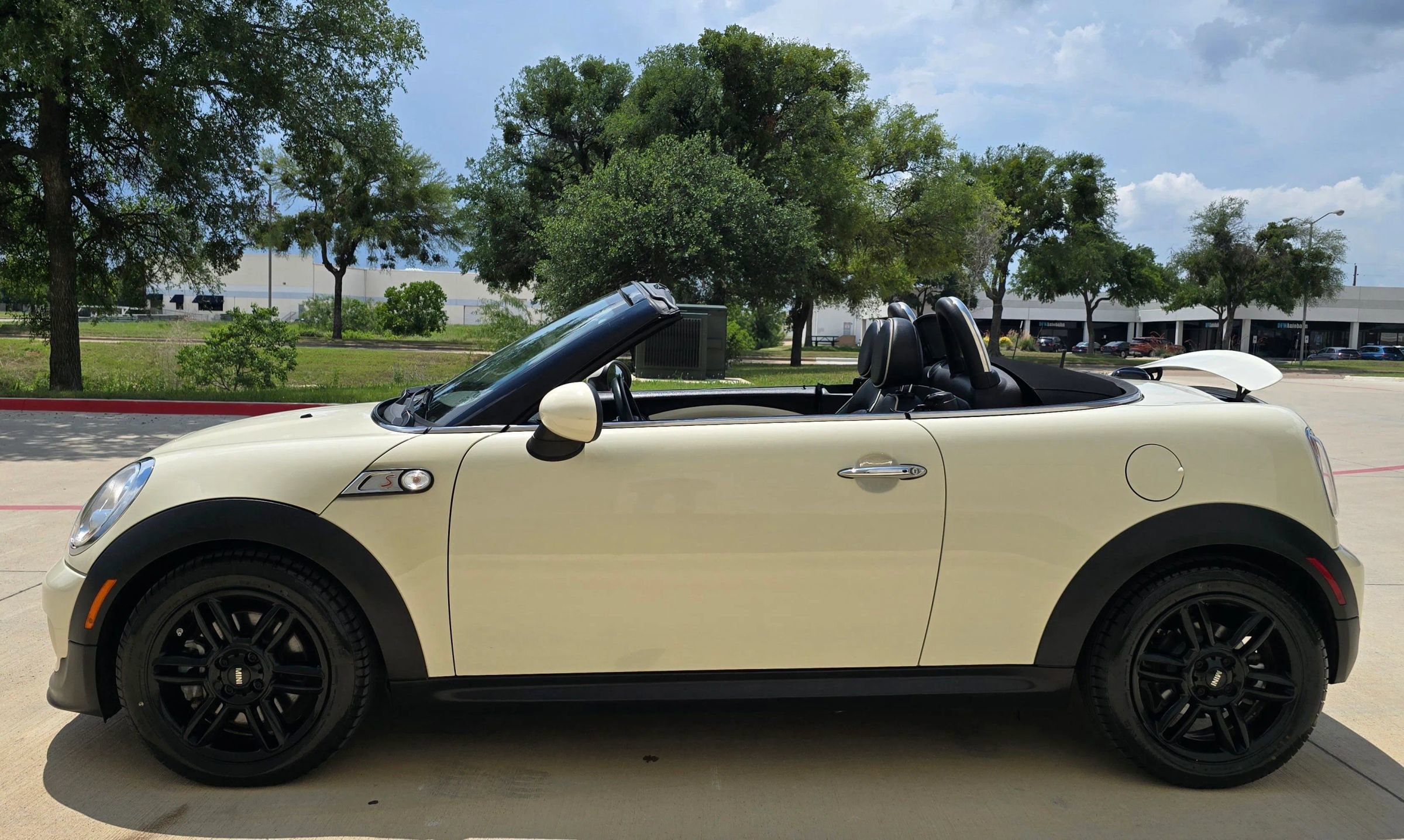 Used 2014 MINI Cooper Roadster S FWD image 13
