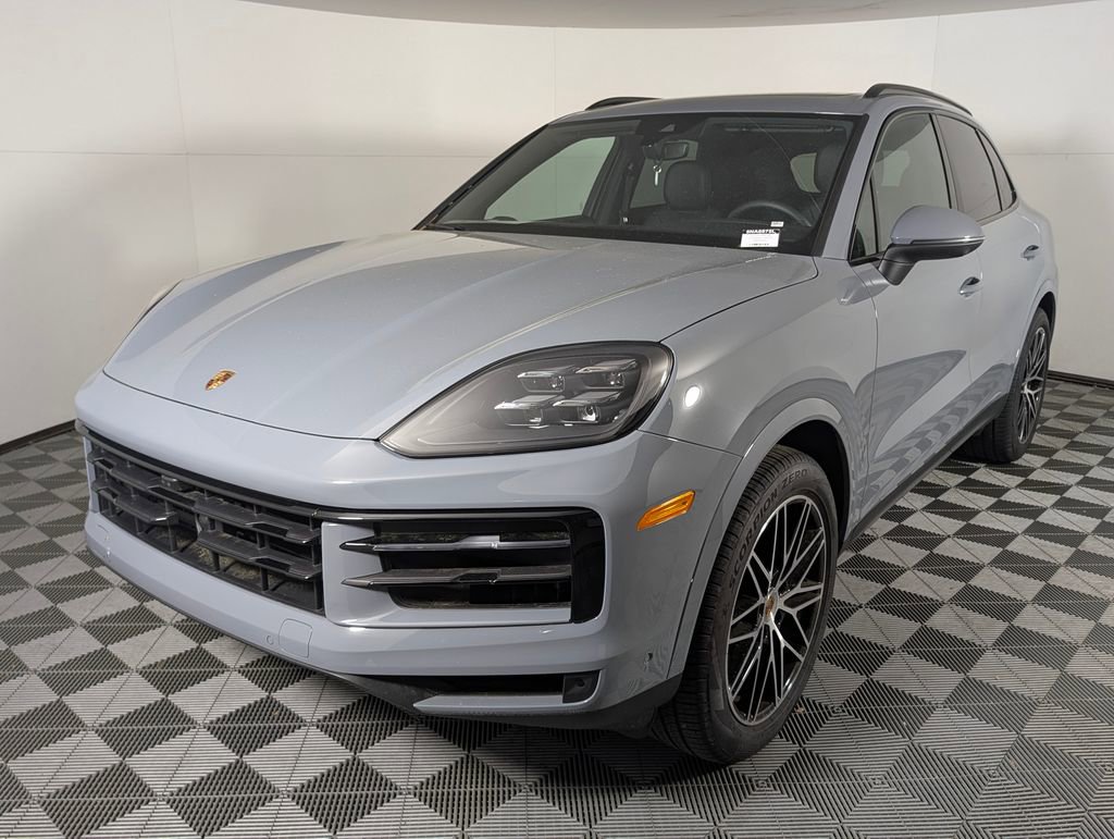 Certified 2025 Porsche Cayenne image 1