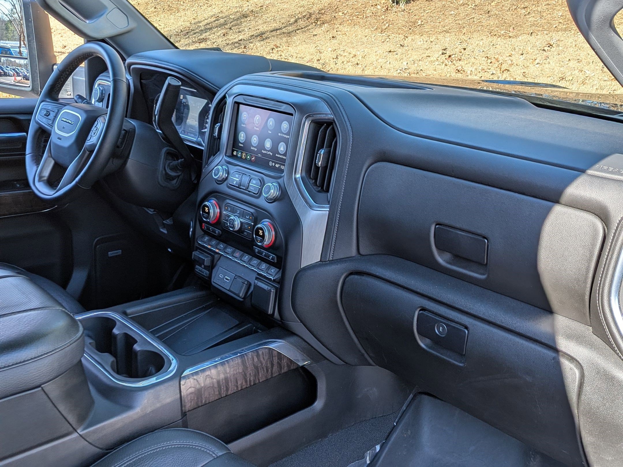 Used 2023 GMC Sierra 2500 Denali w/ Denali Black Diamond Edition image 37