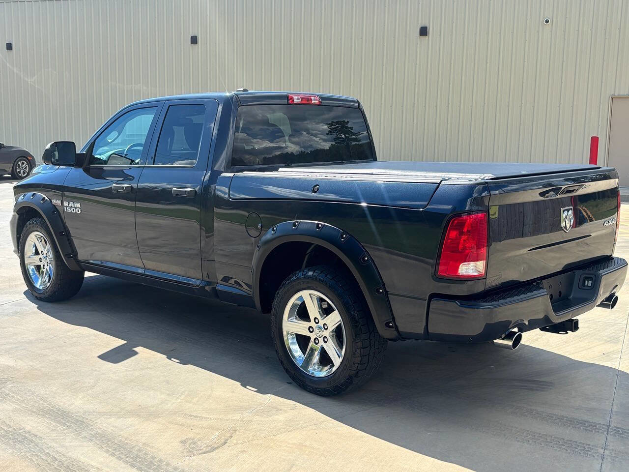 Used 2015 RAM 1500 Express image 7