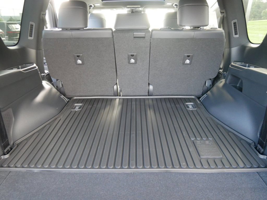 New 2026 Lexus LX 600 4WD w/ Appearance Package image 12