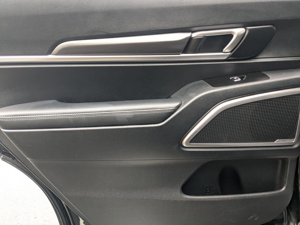 Used 2025 Kia Telluride S image 26