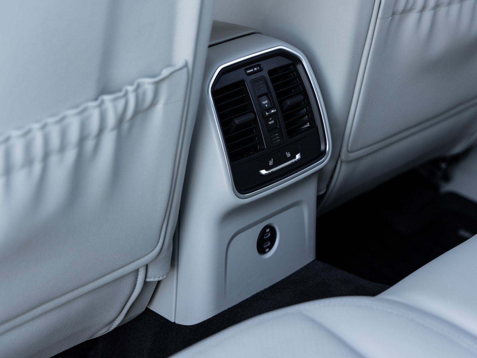 Used 2023 Porsche Macan S image 27