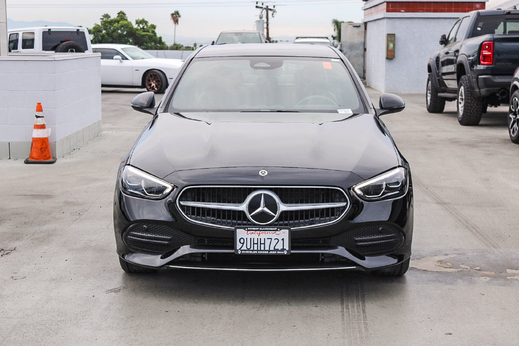 Used 2025 Mercedes-Benz C 300 4MATIC Sedan image 3