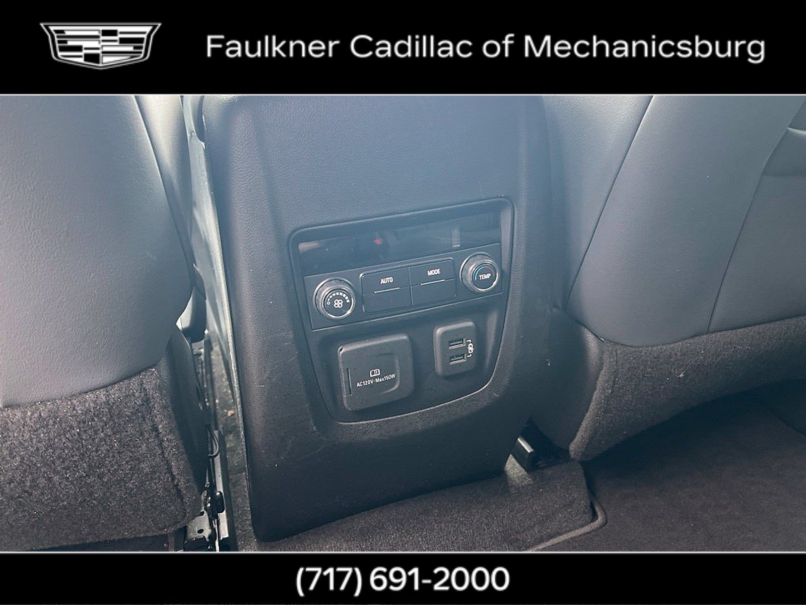 Used 2020 Buick Enclave Essence w/ Sound and Sites Package FWD image 19