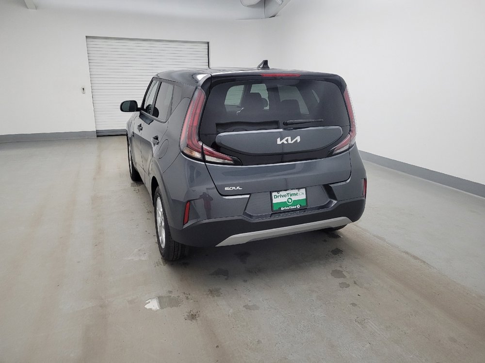 Used 2025 Kia Soul LX w/ LX Technology Package FWD image 6