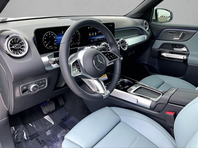 New 2026 Mercedes-Benz GLB 250 image 8
