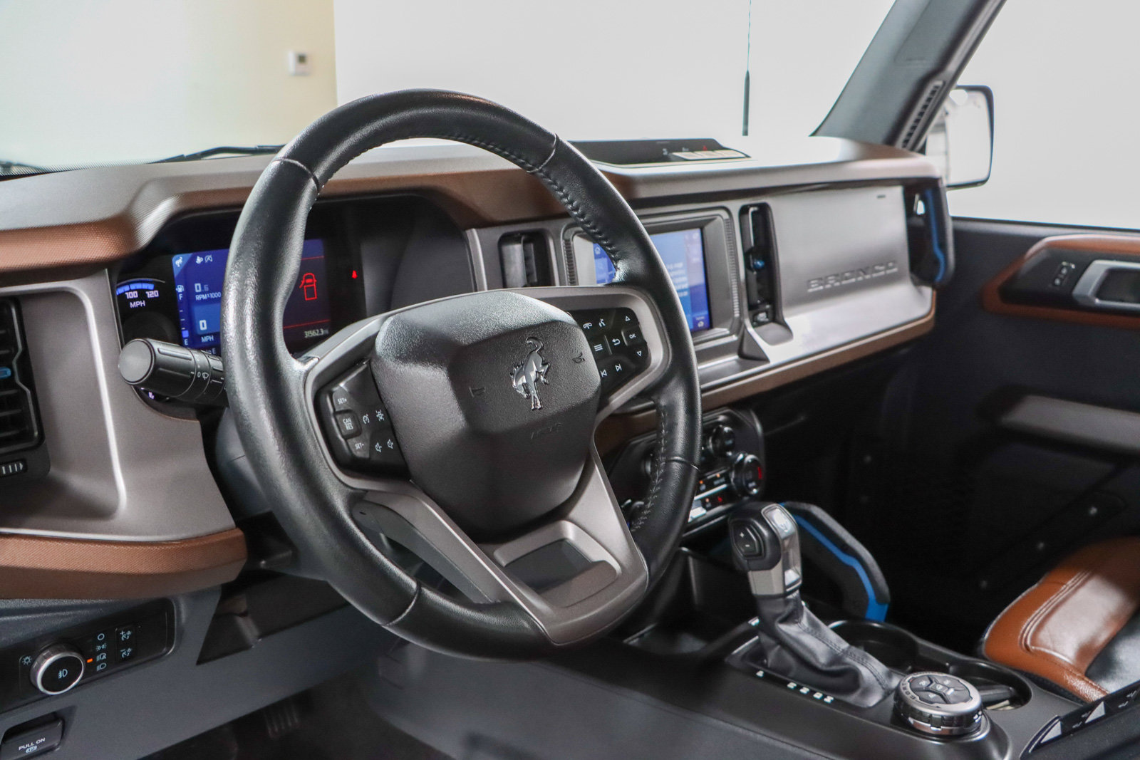 Used 2023 Ford Bronco Outer Banks AWD/4WD image 23