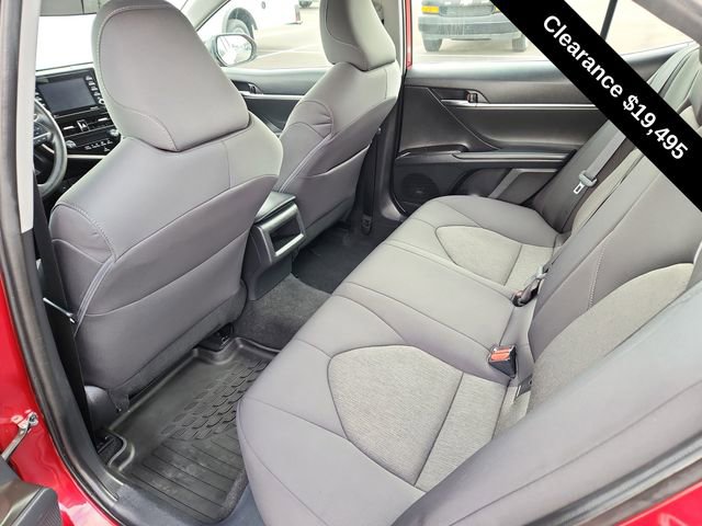 Used 2022 Toyota Camry LE image 22