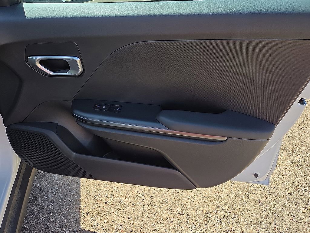 Used 2026 Kia K4 LXS image 14