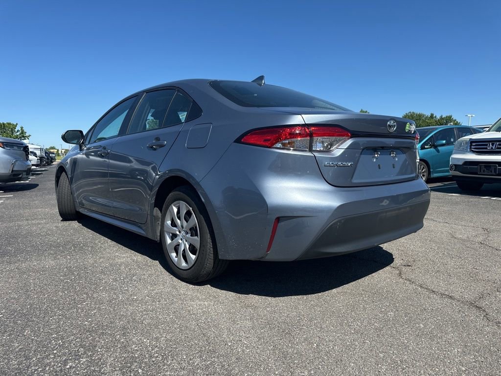 Used 2024 Toyota Corolla LE FWD image 7