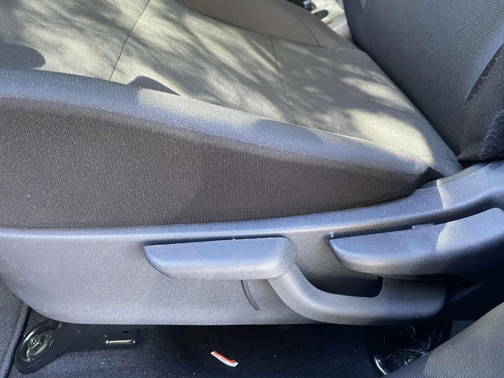 Used 2025 Nissan Kicks Play S image 13