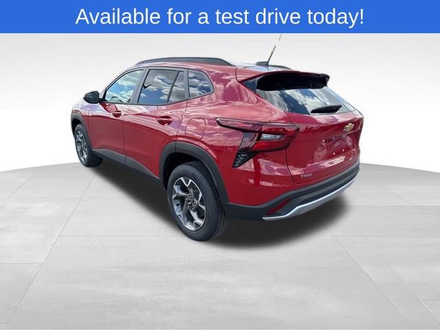 New 2026 Chevrolet Trax LT w/ Driver Confidence Package FWD image 3