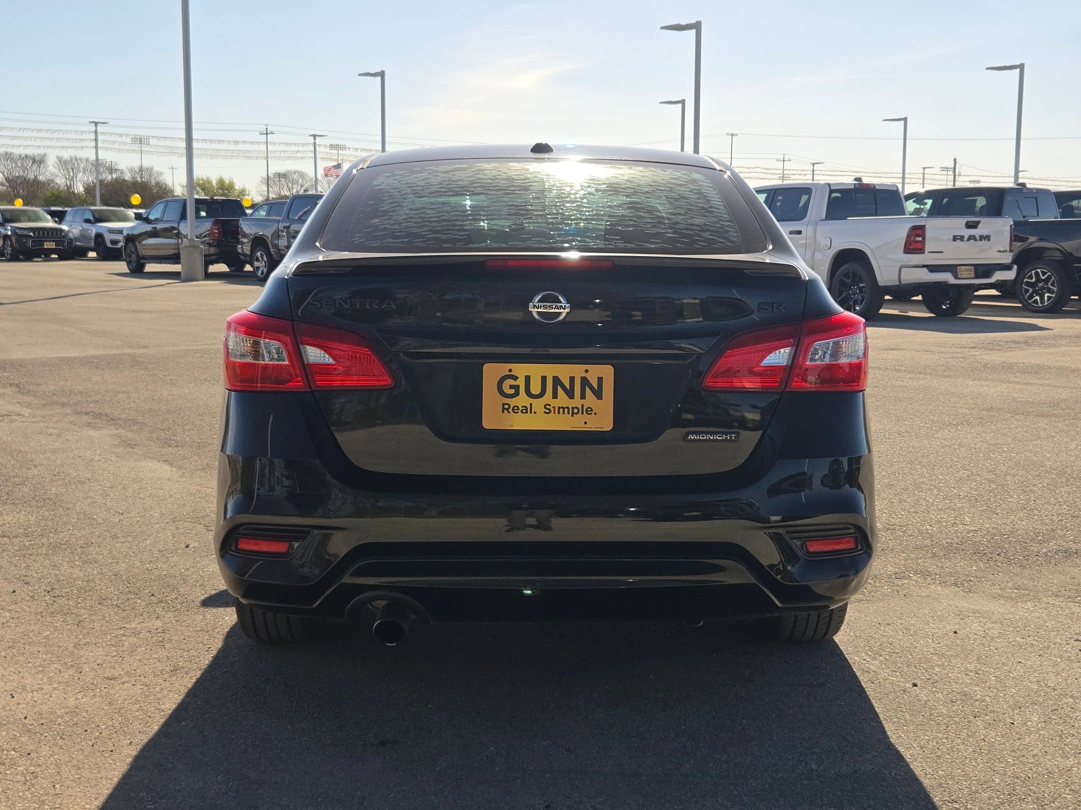 Used 2018 Nissan Sentra SR w/ SR Midnight Edition Package image 4