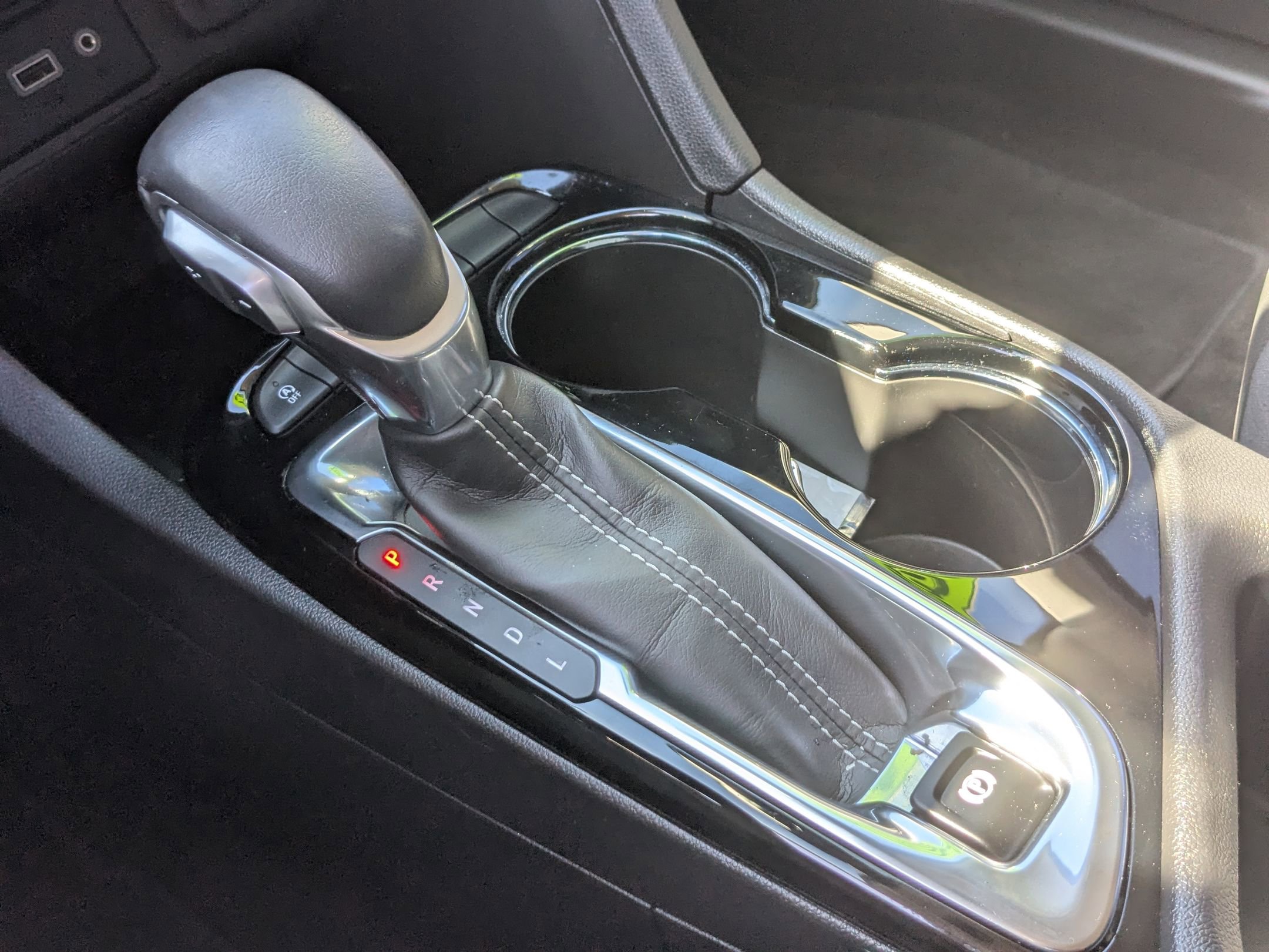 Used 2022 Buick Encore GX Select image 18