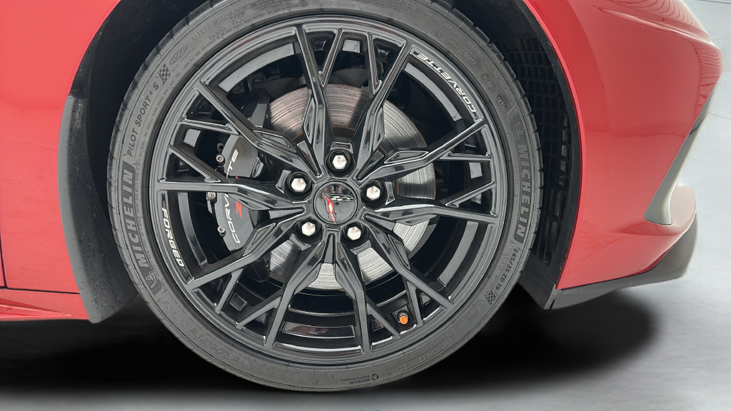 Used 2024 Chevrolet Corvette Stingray Preferred Cpe w/ Z51 Performance Package RWD image 7
