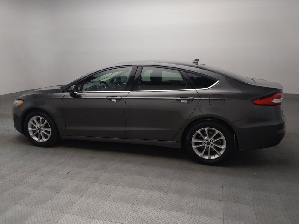 Used 2020 Ford Fusion SE FWD image 3