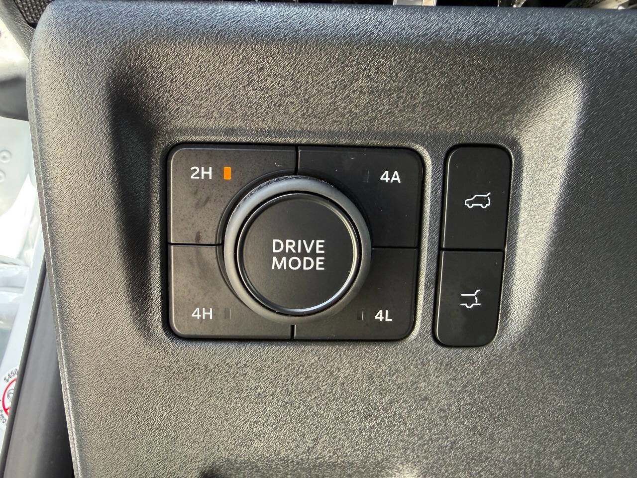 Used 2025 Ford Expedition Max Platinum image 39