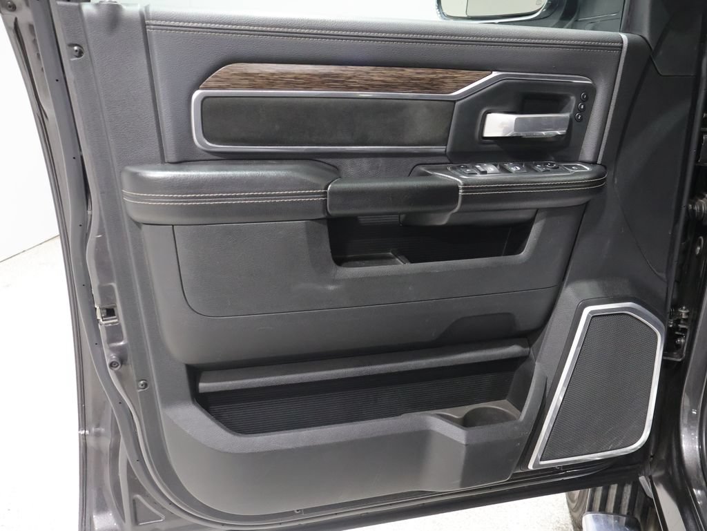 Used 2020 RAM 2500 Laramie AWD/4WD image 13