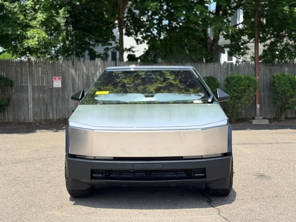 Used 2024 Tesla Cybertruck Cyberbeast AWD/4WD image 9