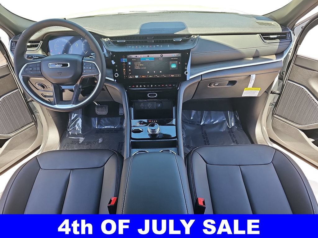 New 2026 Jeep Grand Cherokee L Limited w/ Limited Altitude Package AWD/4WD image 9